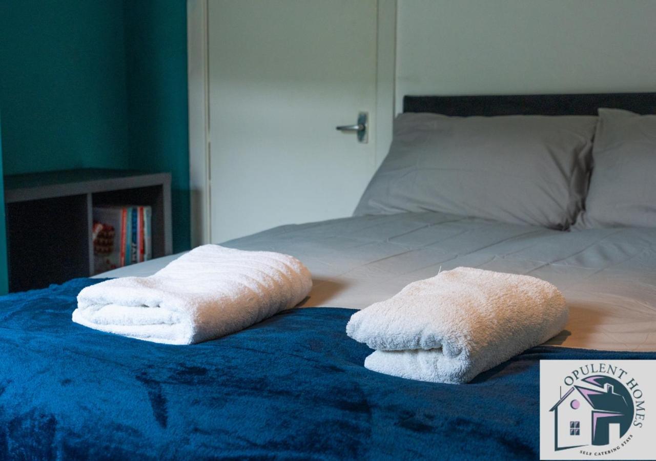 Contractors Pad - 4 Bed Town House - Cent Reading - Free Parking Villa ภายนอก รูปภาพ