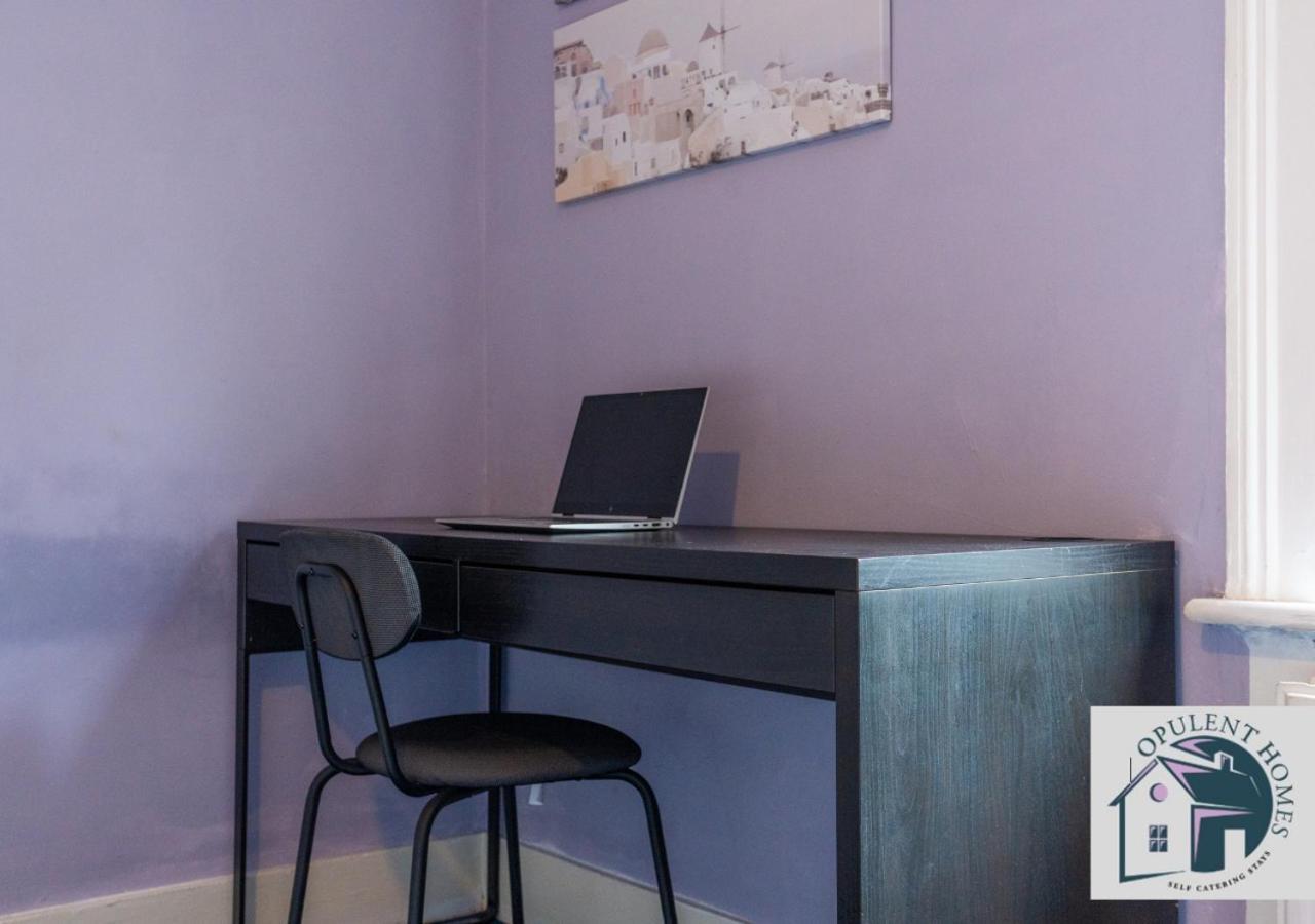 Contractors Pad - 4 Bed Town House - Cent Reading - Free Parking Villa ภายนอก รูปภาพ